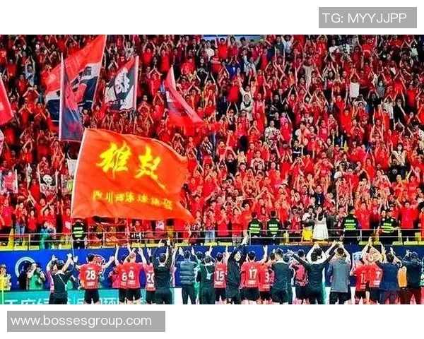 开场五分钟遭闪击成都蓉城主场陷被动柔佛新山率先破门领先